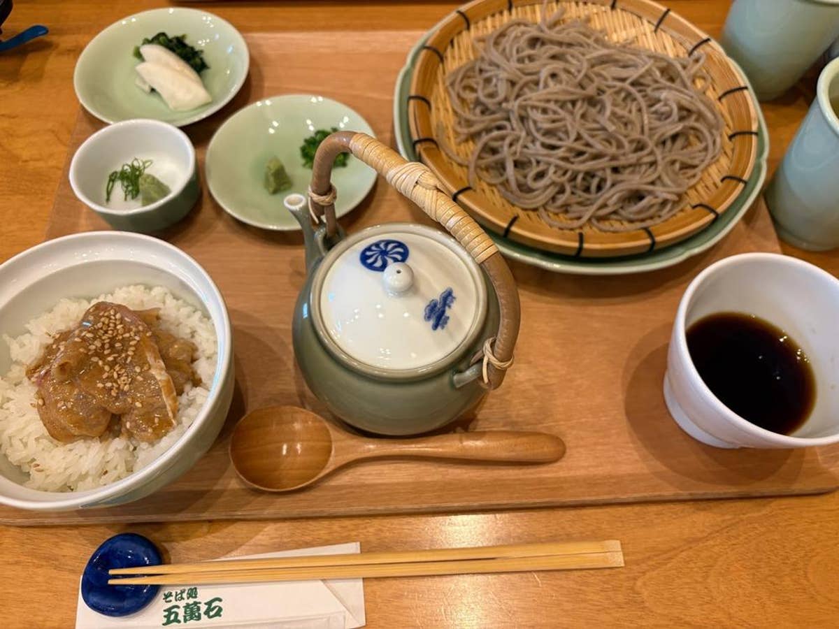 名店そば処五萬石の真実｜絶品手打ち蕎麦の評判と混雑を徹底解剖