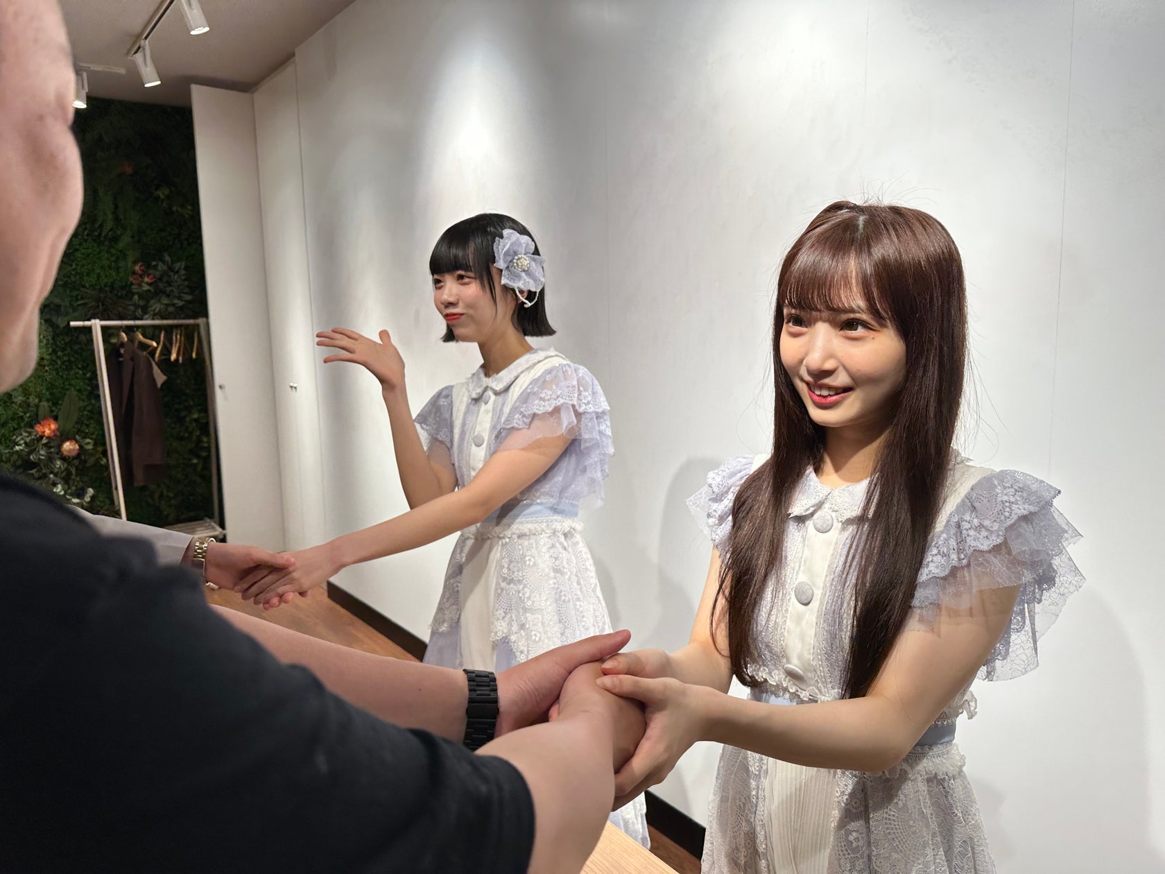 【2026年最新】アイドル握手会完全攻略！認知される会話術とマナー