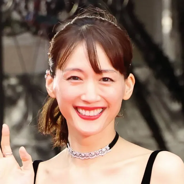 【衝撃】 独身 女優 40 代 人気理由と評判まとめ #971