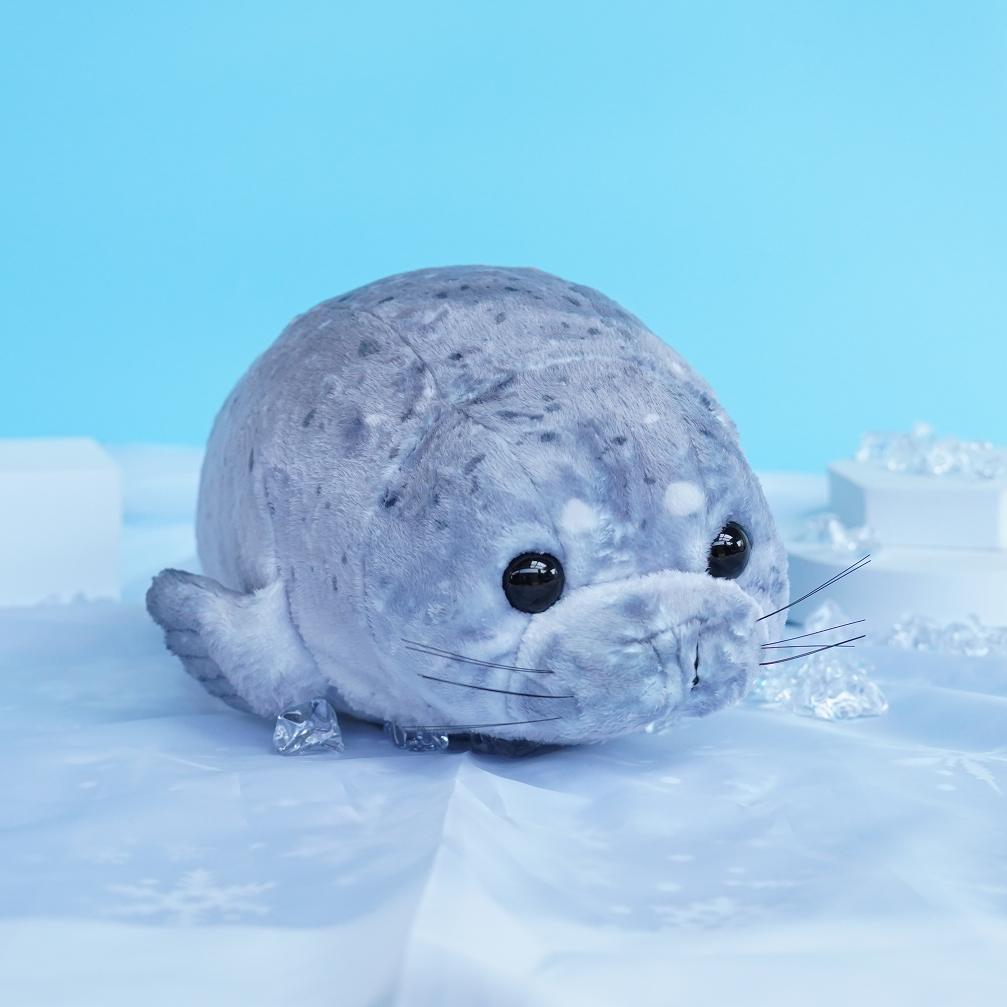 ゴマアザラシぬいぐるみが大人気！リアルすぎる丸クッションの真相