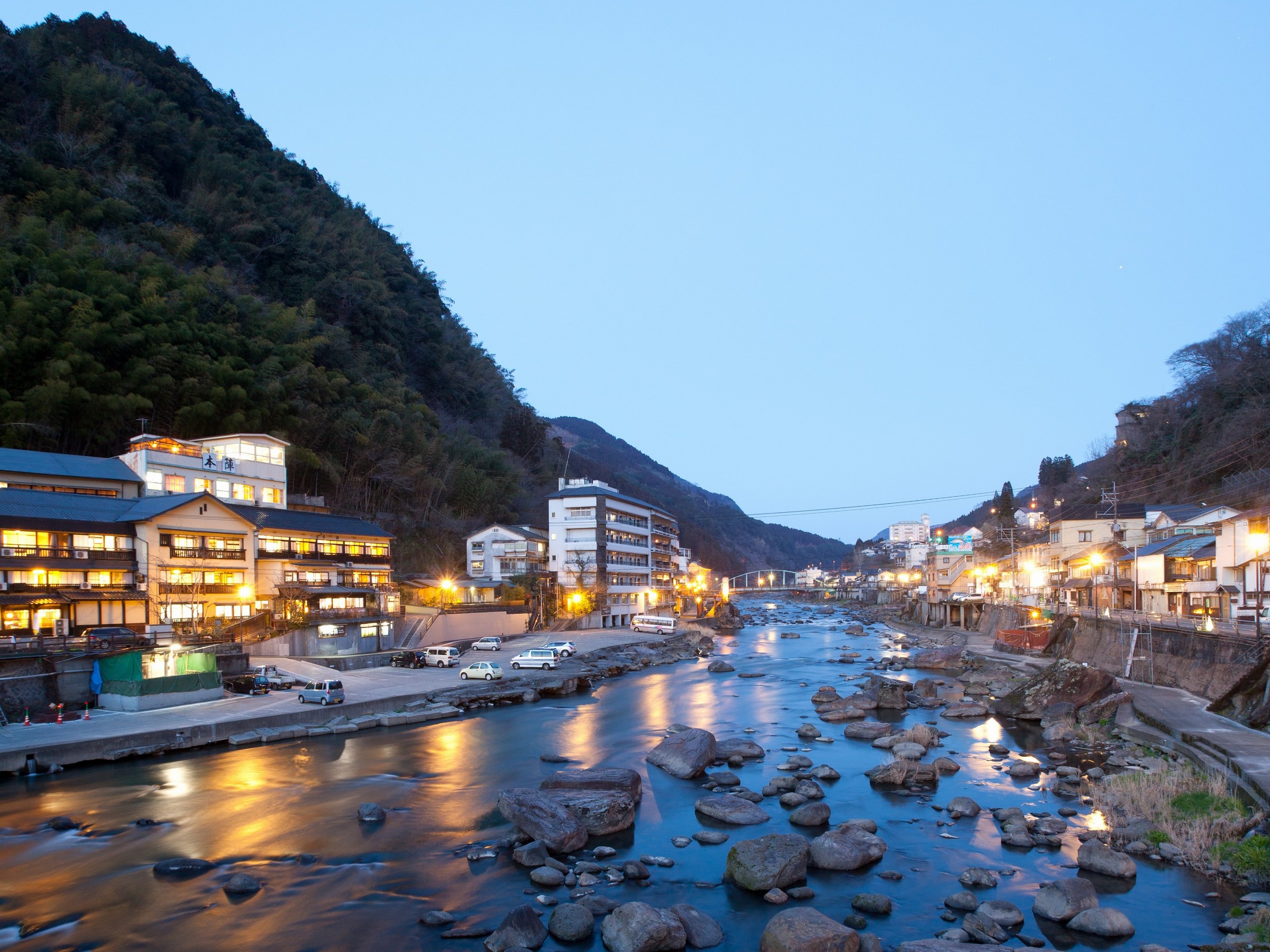 豪雨復興から甦る天ヶ瀬温泉！川湯の現在地と注目の名宿を徹底解剖