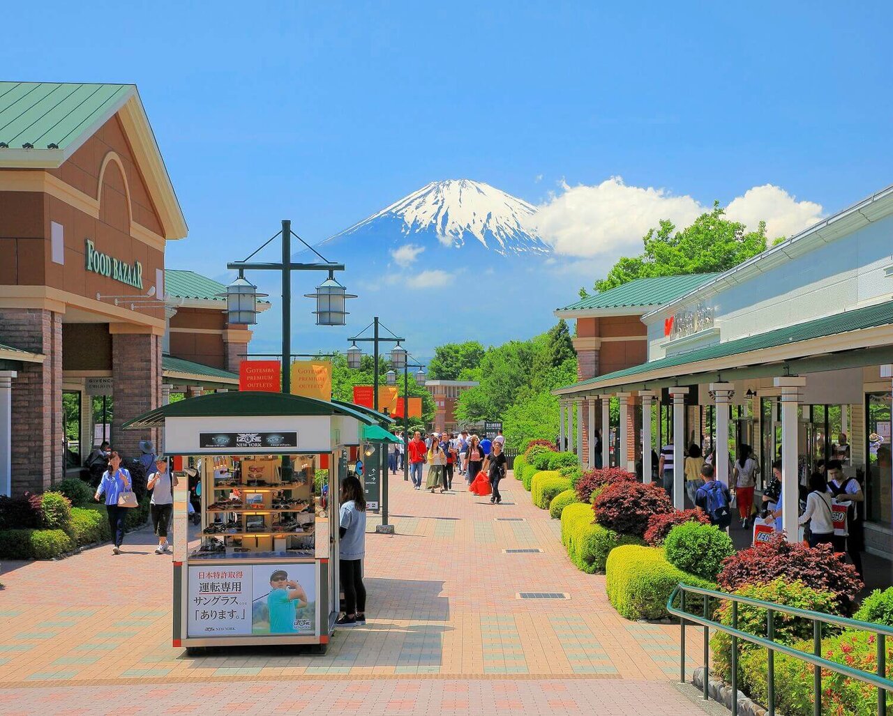 御殿場アウトレットのカフェ完全攻略！富士山テラスと穴場＆限定スイーツ