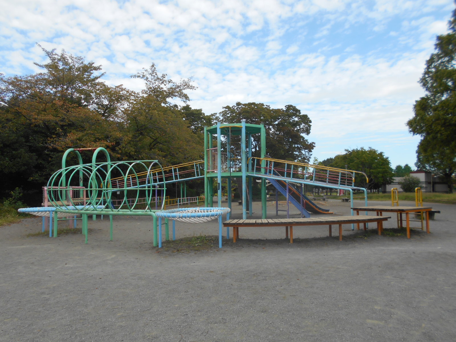 八王子公園で本当に遊べる穴場はどこ？子連れ必見の無料駐車場＆遊具完全版