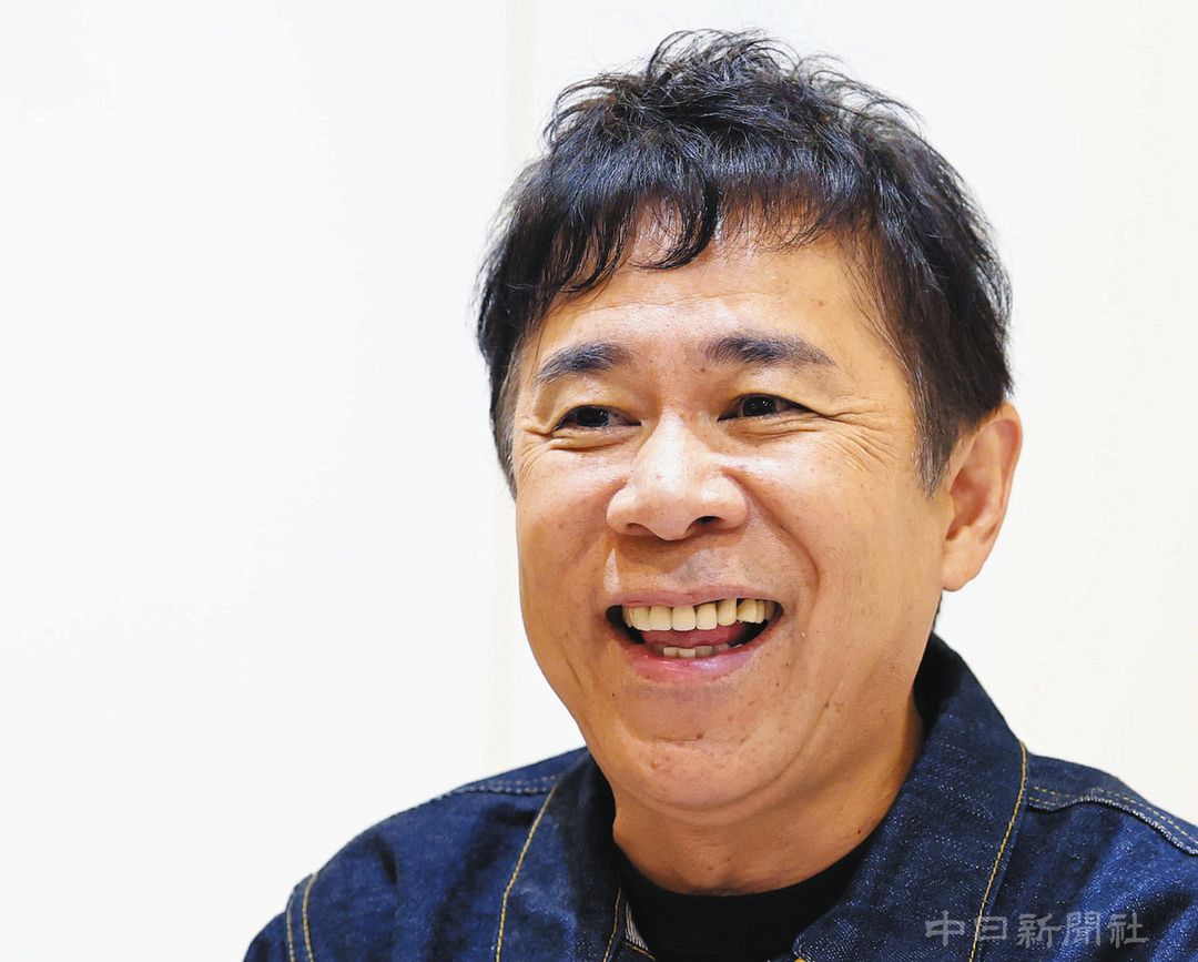 岡村隆史の現在と結婚生活の全貌！休養から家族の絆と最新動向を追う