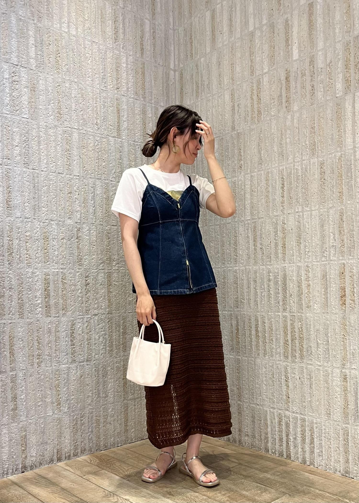 芳根京子のスカートに絶賛の声！愛用ブランド特定と私服コーデの全貌