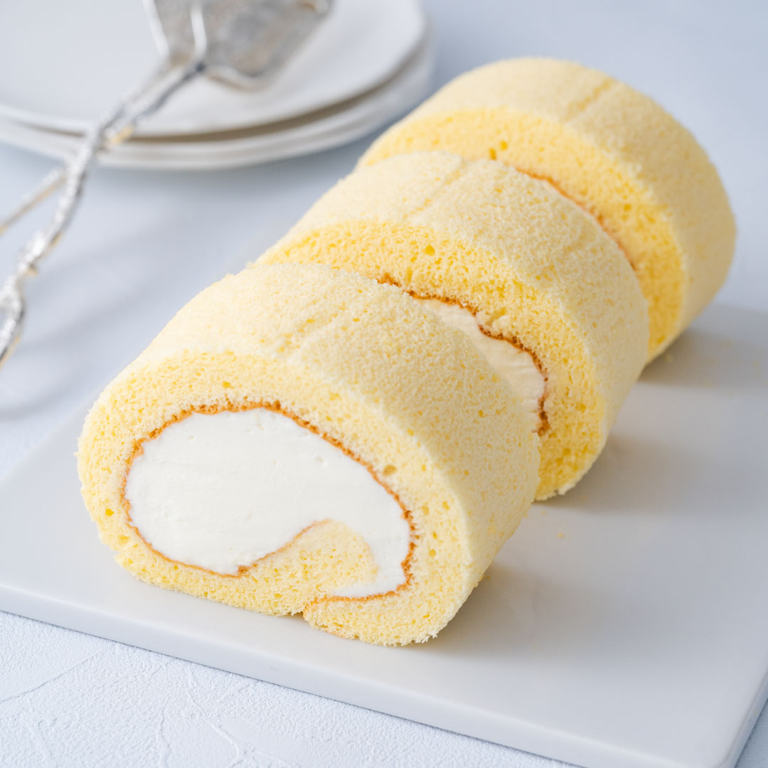 失敗ゼロへ！極上ロールケーキ黄金比レシピと生地が割れないプロの技