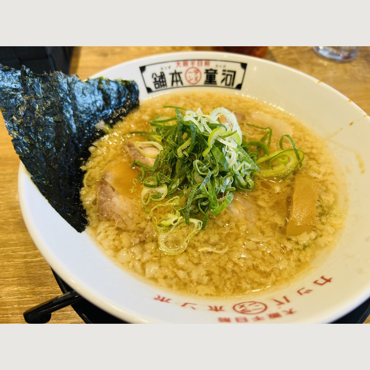 河童ラーメン本舗松原店はなぜ深夜も行列？替え玉無料の真相を徹底調査