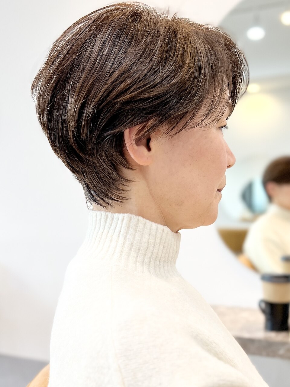 60代ショートヘアで若見え！おばさんぽくない最新髪型＆失敗しないオーダー術