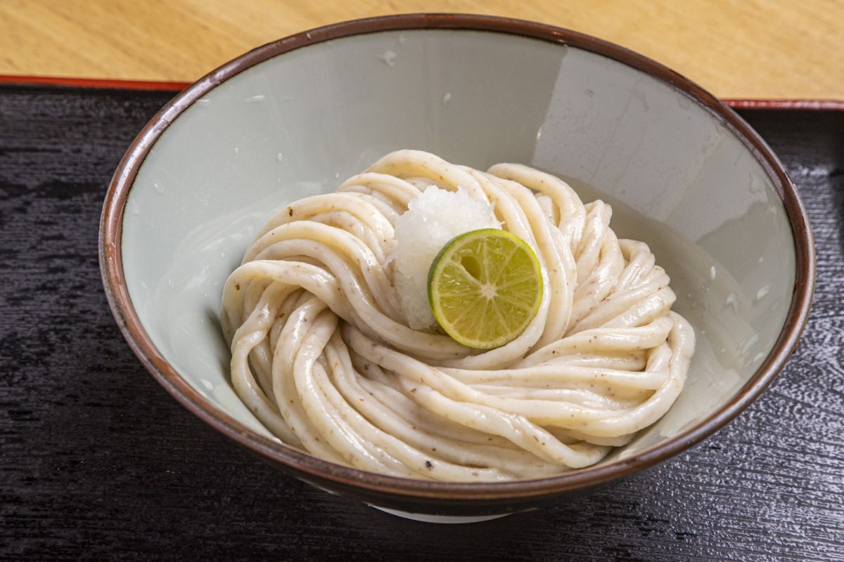 大阪福島「うどん讃く」の噂を追う！最強コスパ朝定食と全粒粉麺の魅力