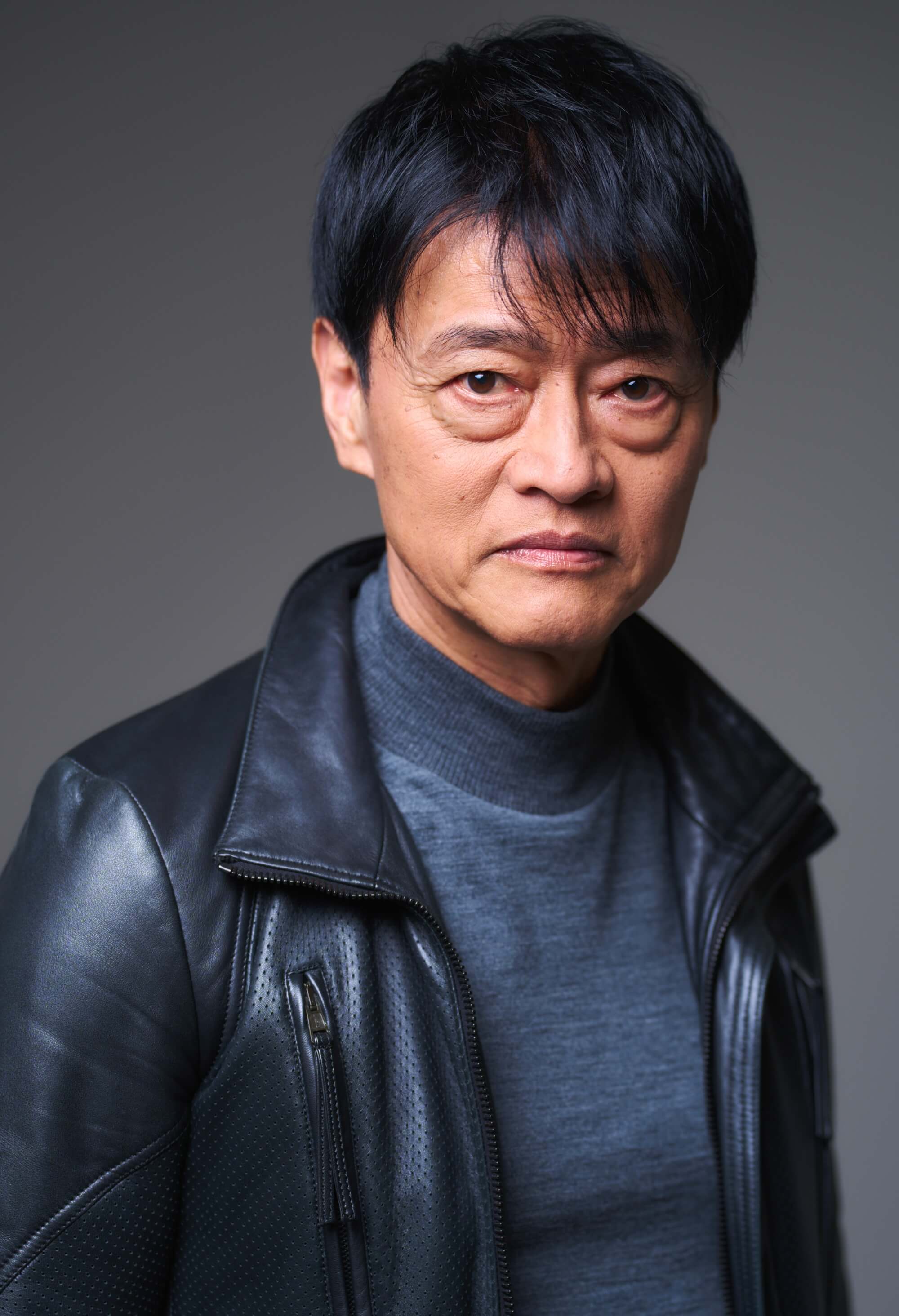 シャープな眼光の裏に秘めた狂気と愛嬌——俳優・神保悟志が2026年今なお「日本のエンタメ界に不可欠」と言われる理由