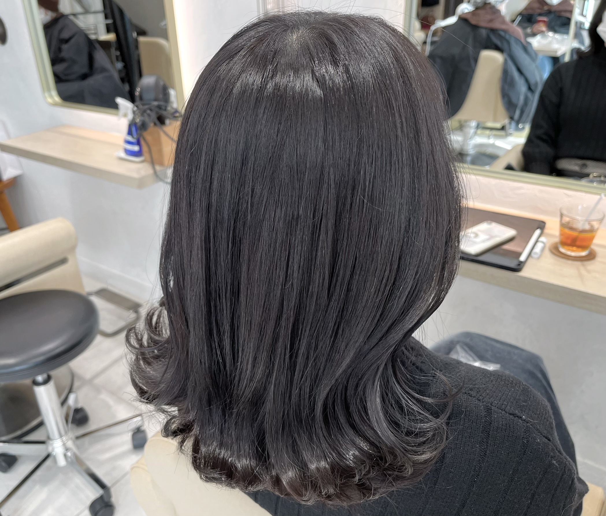 ブリーチなしグレーアッシュの透明感の真相！黒髪から垢抜ける頼み方