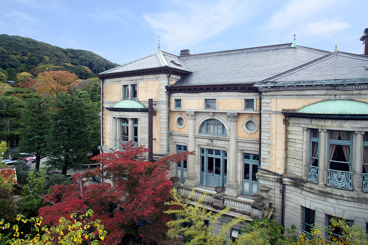 ホテル長楽館はなぜ予約困難？全6室の贅沢と宿泊記の真相を徹底解説