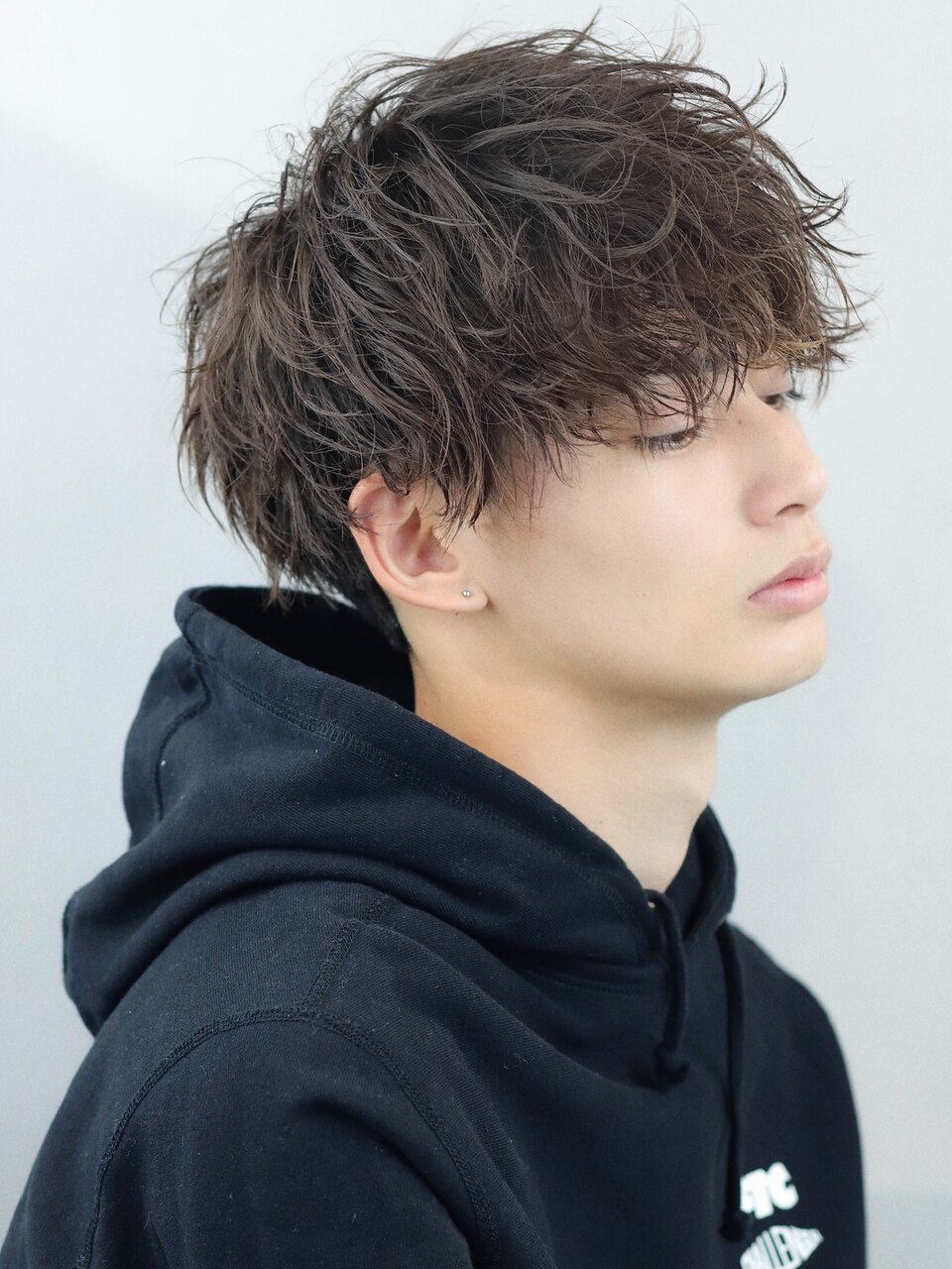 もう迷わない！女子ウケと垢抜けを両立するメンズ髪色完全攻略