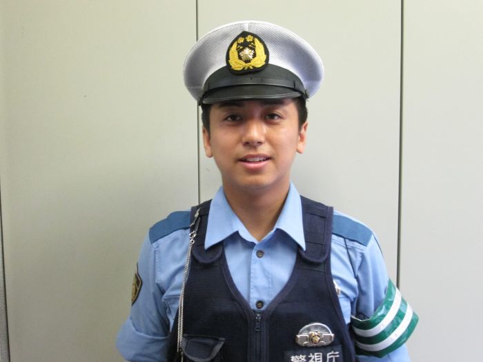なぜ街の警察官にイケメンが多いのか？制服の秘密と出会いの実態に迫る