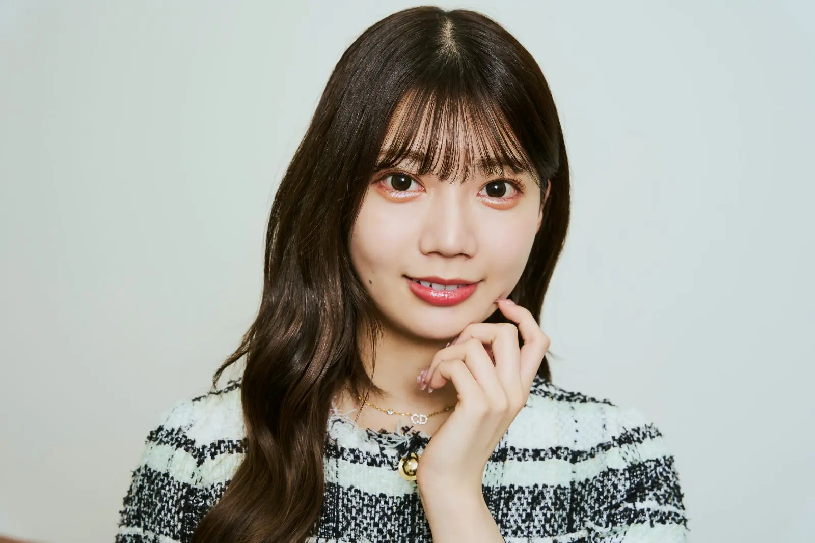 高本彩花の卒業理由と現在の姿｜結婚の噂や事務所の最新動向を徹底追跡