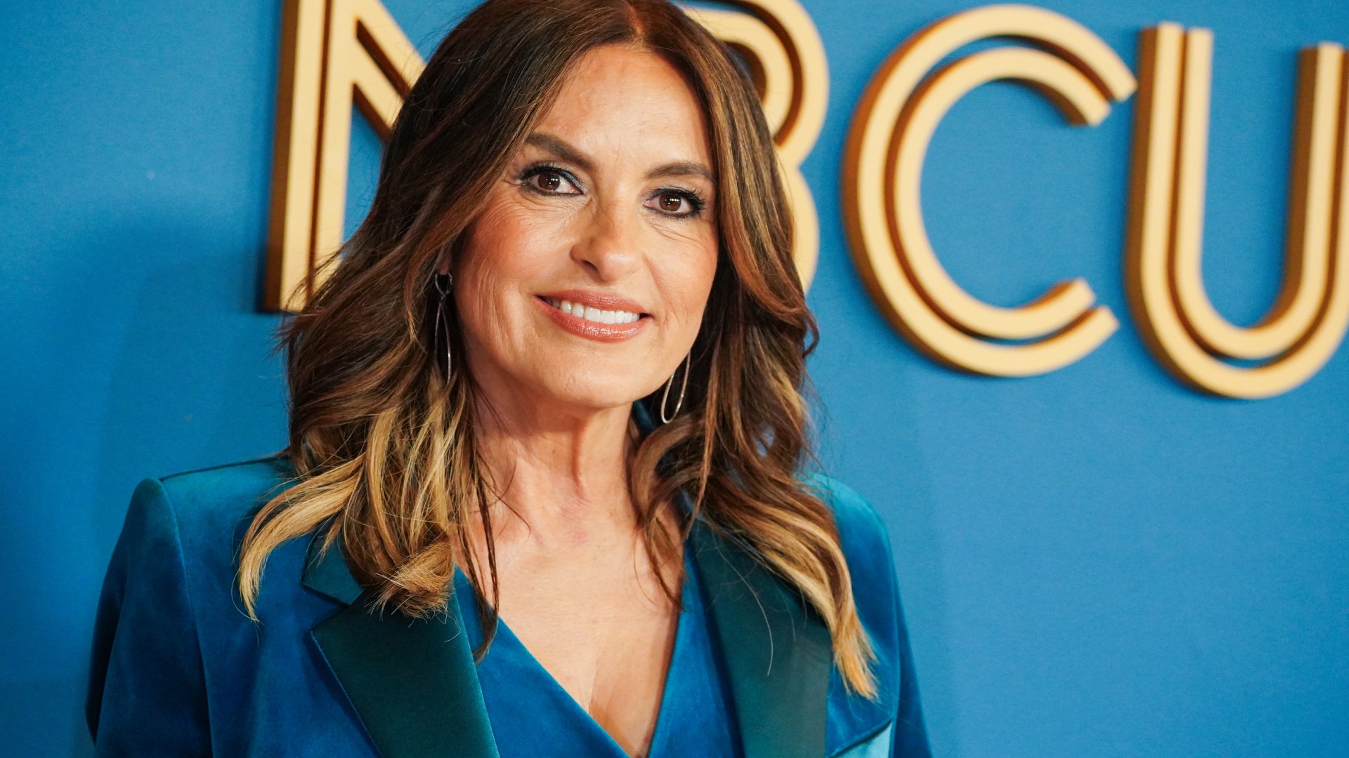 The 2026 Emmys Are Tonight: Mariska Hargitay Hosts Tv’s Biggest Night Live on Nbc and Peacock