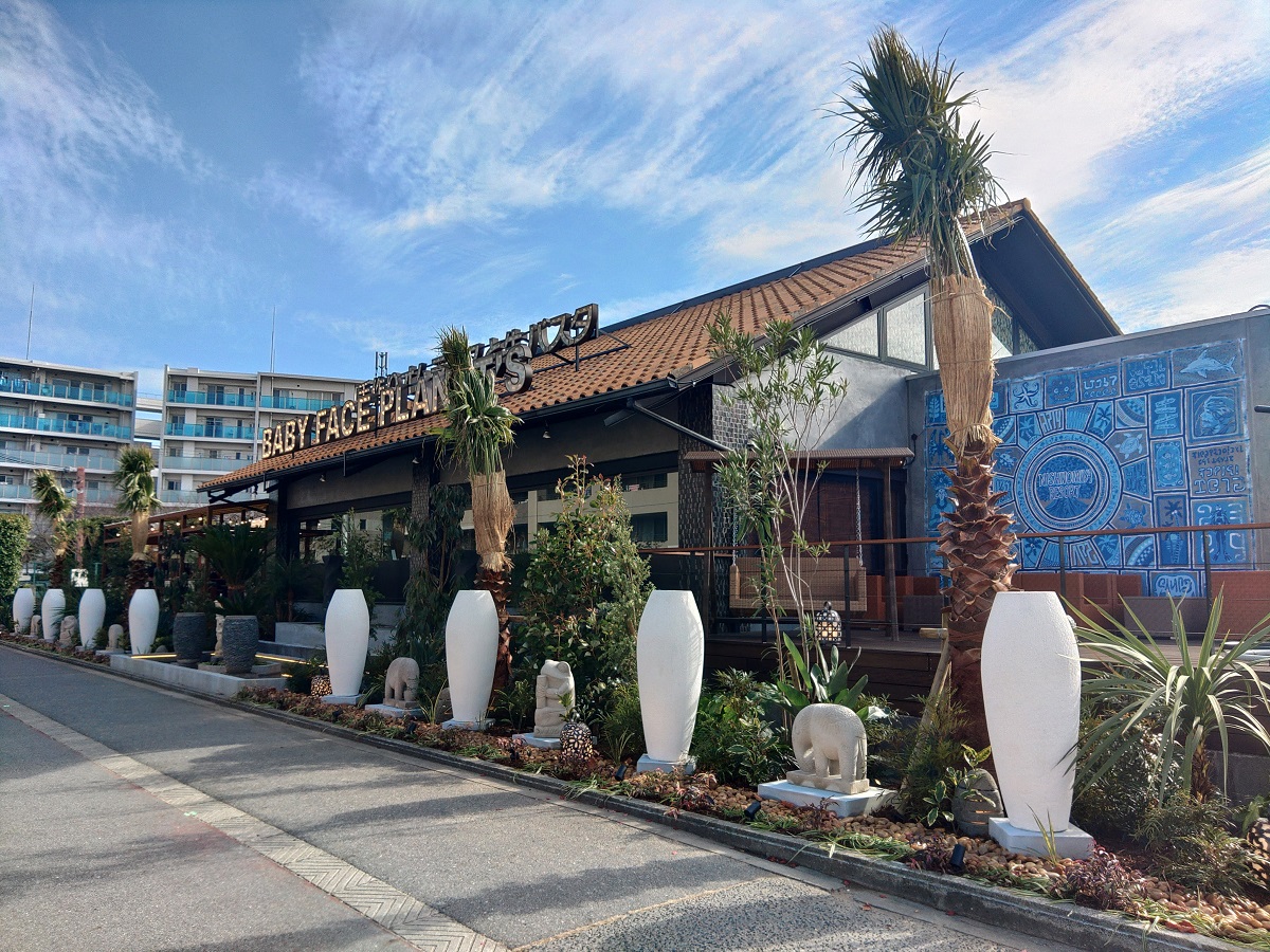 ベビーフェイス西宮大浜店を徹底解剖！豪華個室とランチ混雑攻略法