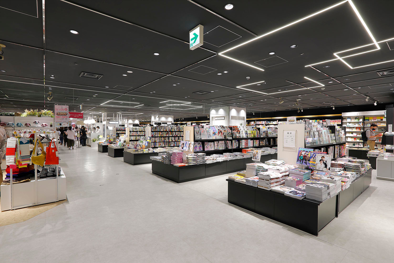 文豪の街・上野の本屋巡り！老舗から穴場カフェ＆限定イベントまで