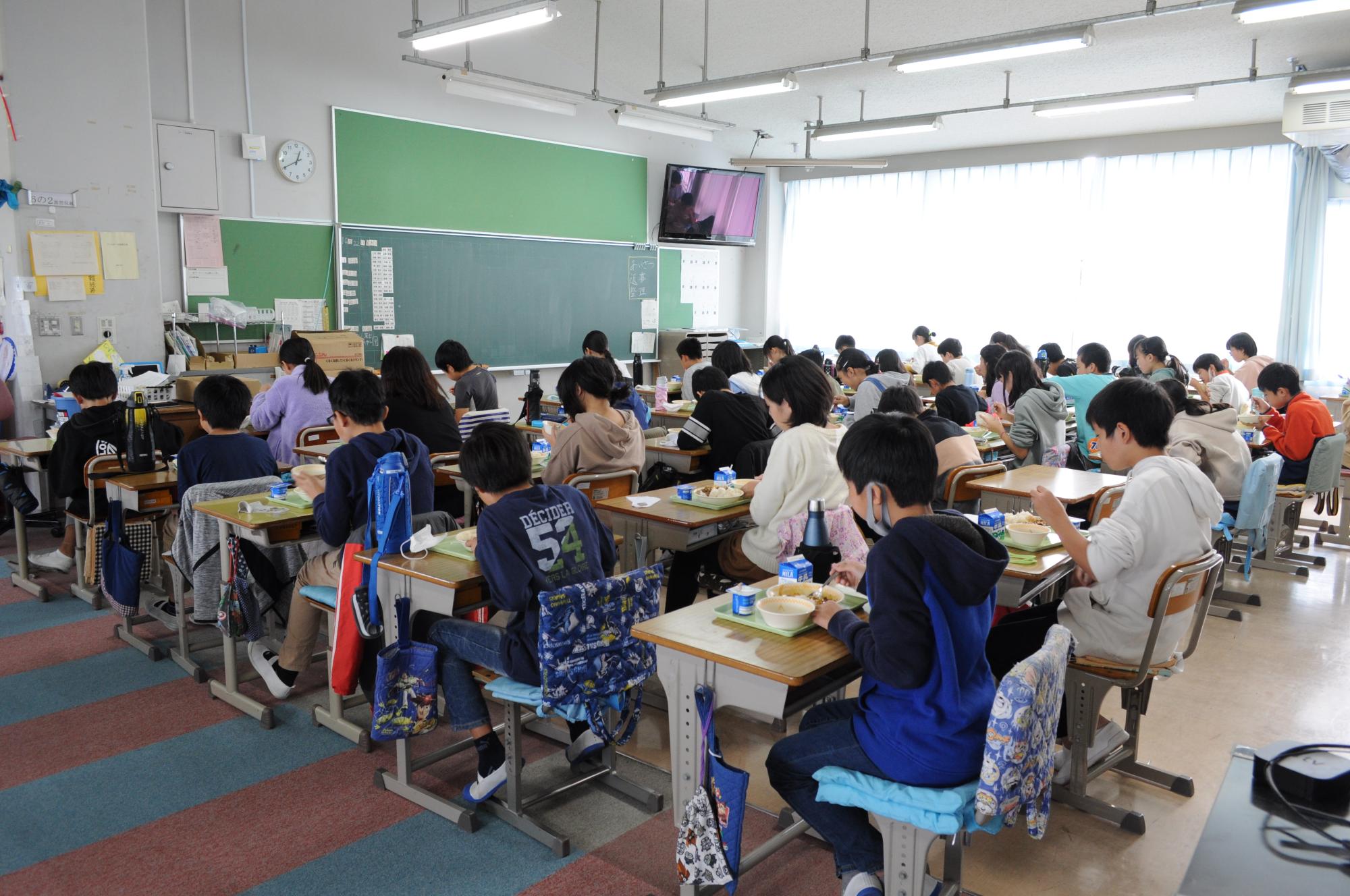 2026年最新【伊江島フェリー徹底解剖】本部港から30分！混雑回避のスマート予約法から車載・最新運航ダイヤまで完全網羅