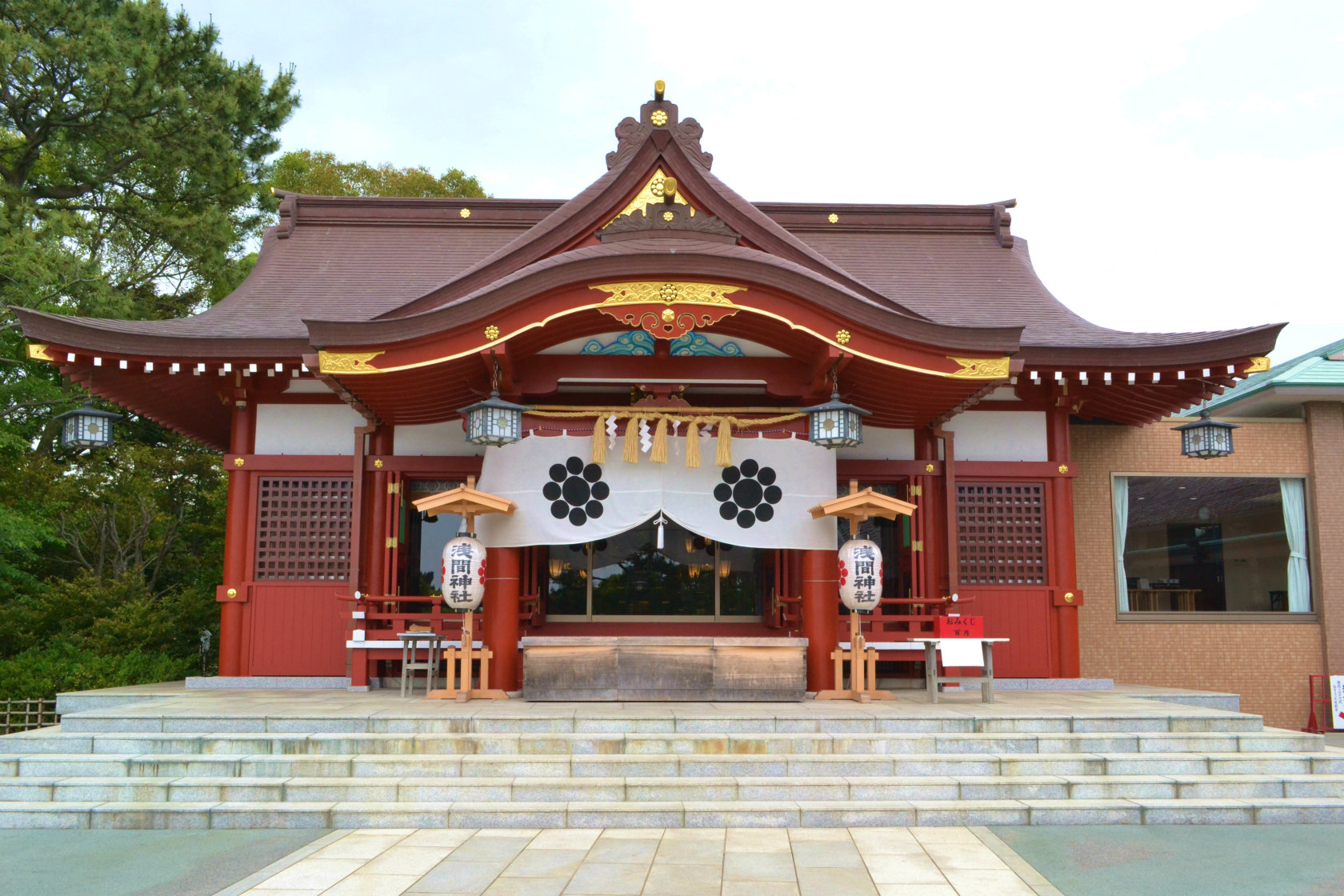 【2026最新】稲毛浅間神社の魅力とご利益！例大祭・御朱印・混雑対策