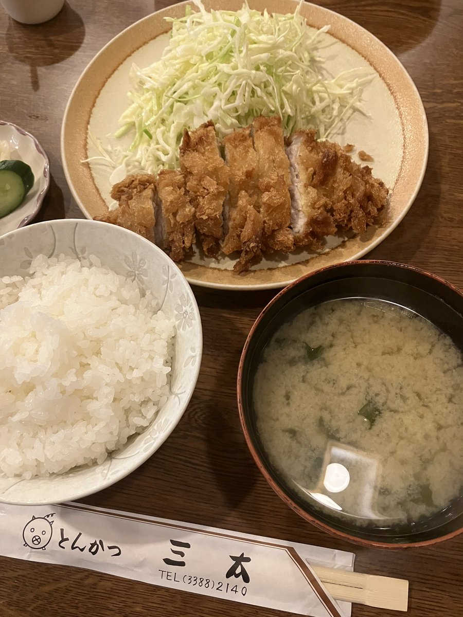 新宿「とんかつ三太」が愛される理由とは？絶品メニューと混雑の真相