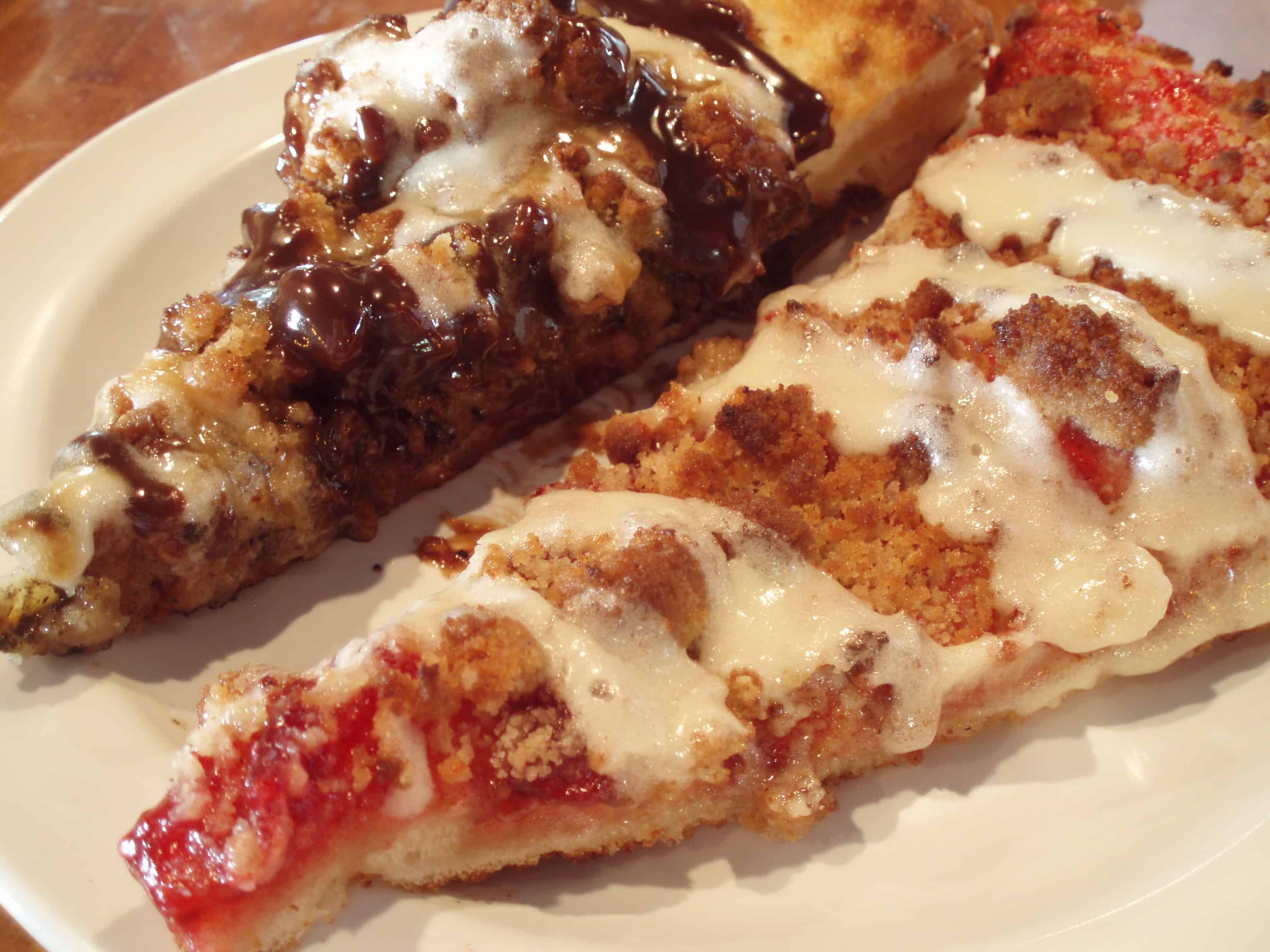 What Desserts Does Pizza Hut Have