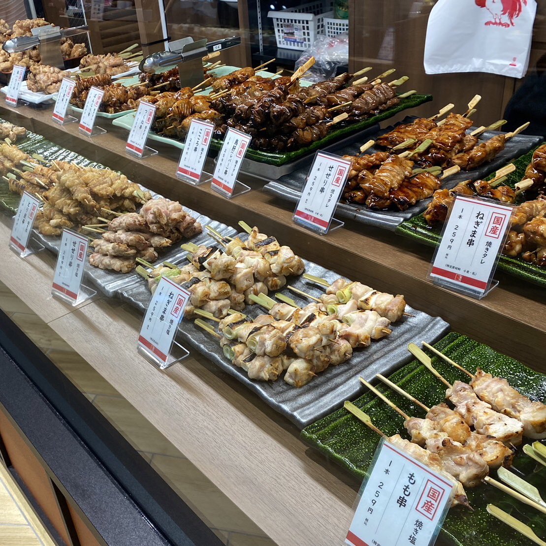 【2026年最新取材】「冷めても劇的に美味い」進化系テイクアウト焼き鳥が今、日本の夜を熱狂させる理由