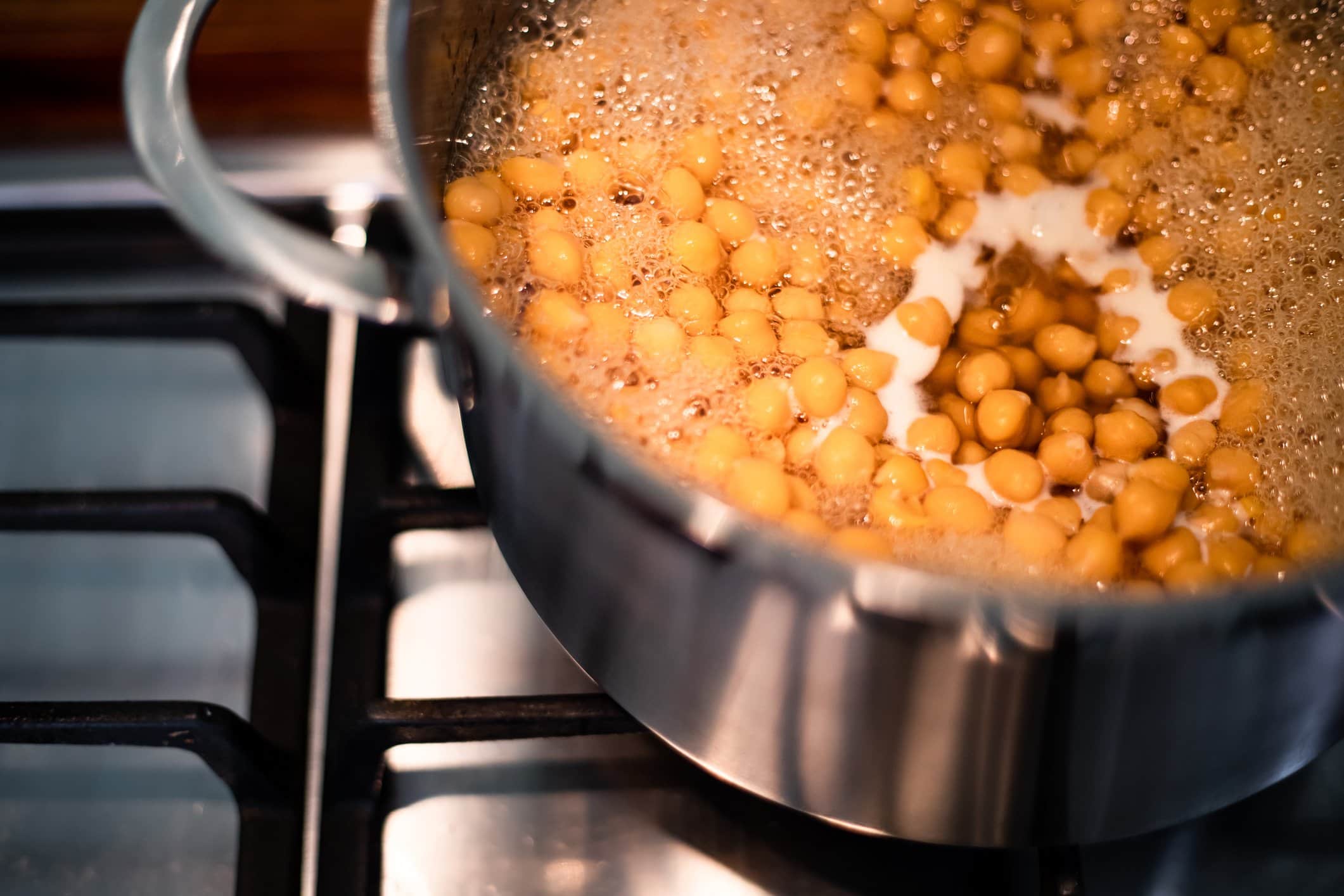 Cooking Chickpeas on the Stove