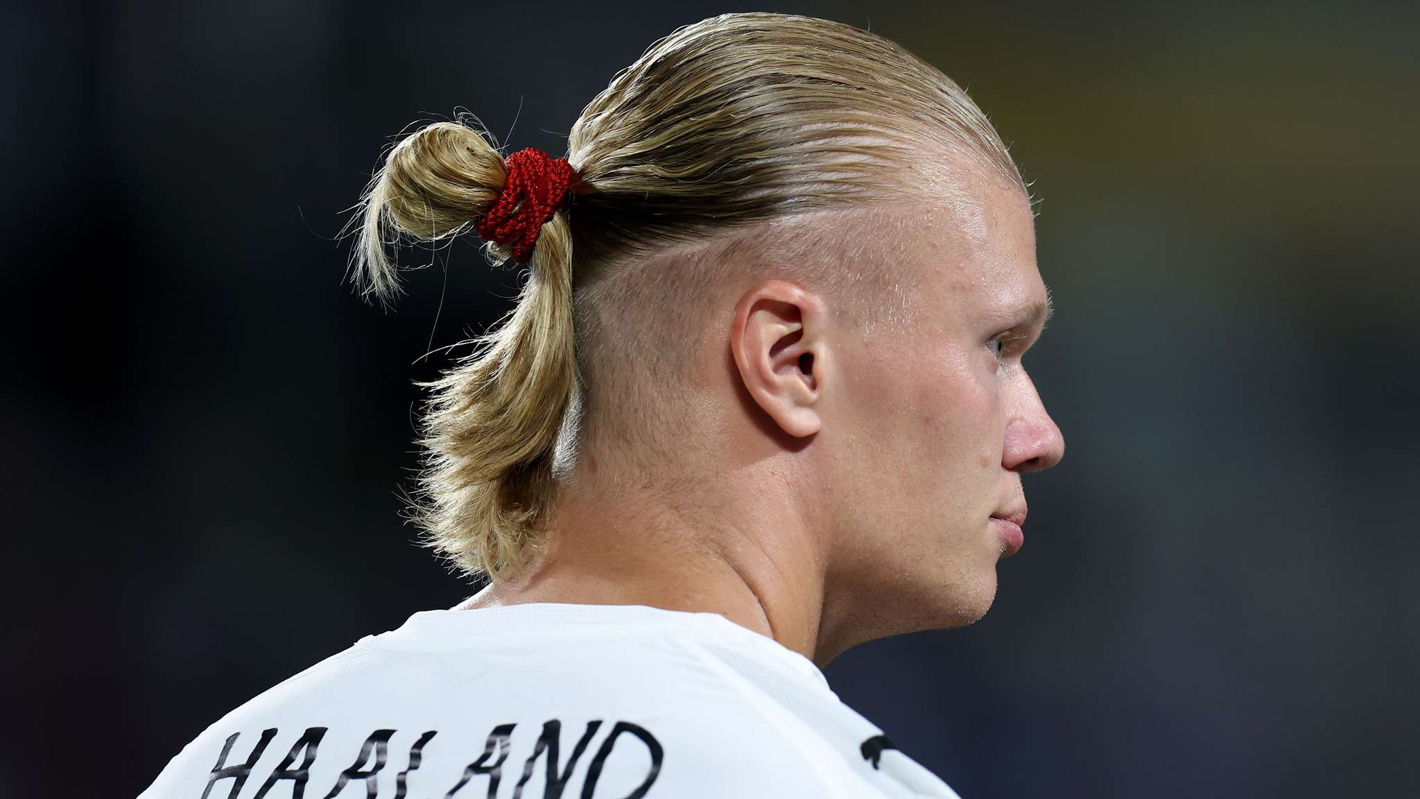 Haaland Reveals a Shorter New Haircut Ahead of the Premier League Season
