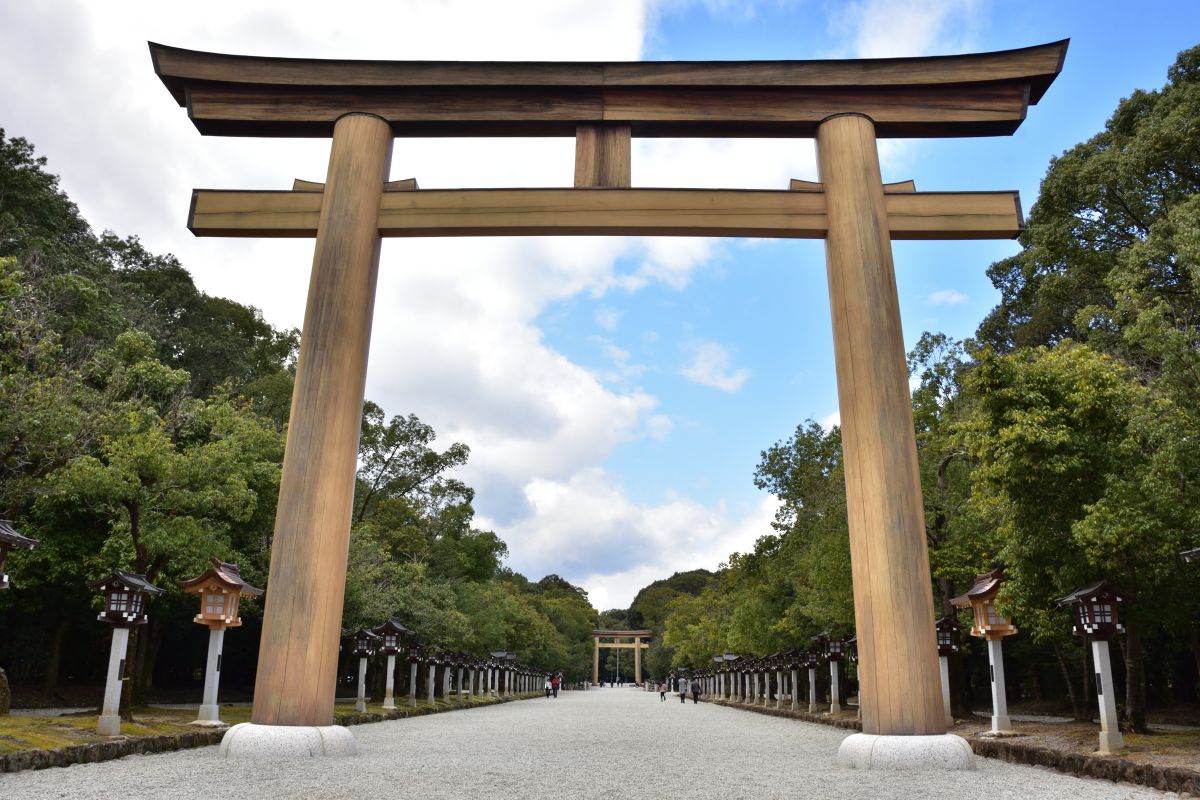 橿原神宮はなぜすごい？日本始まりの聖地が放つ圧倒的ご利益と全貌