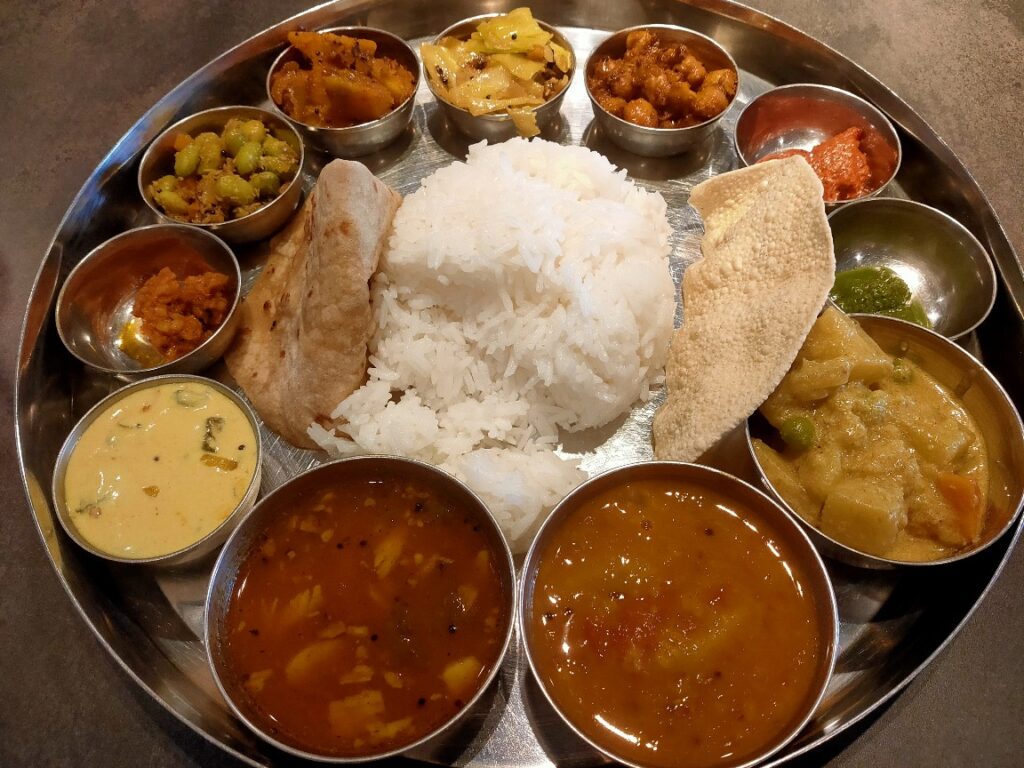 ミシュラン絶賛の106サウスインディアン！名物カレーと店舗完全ガイド
