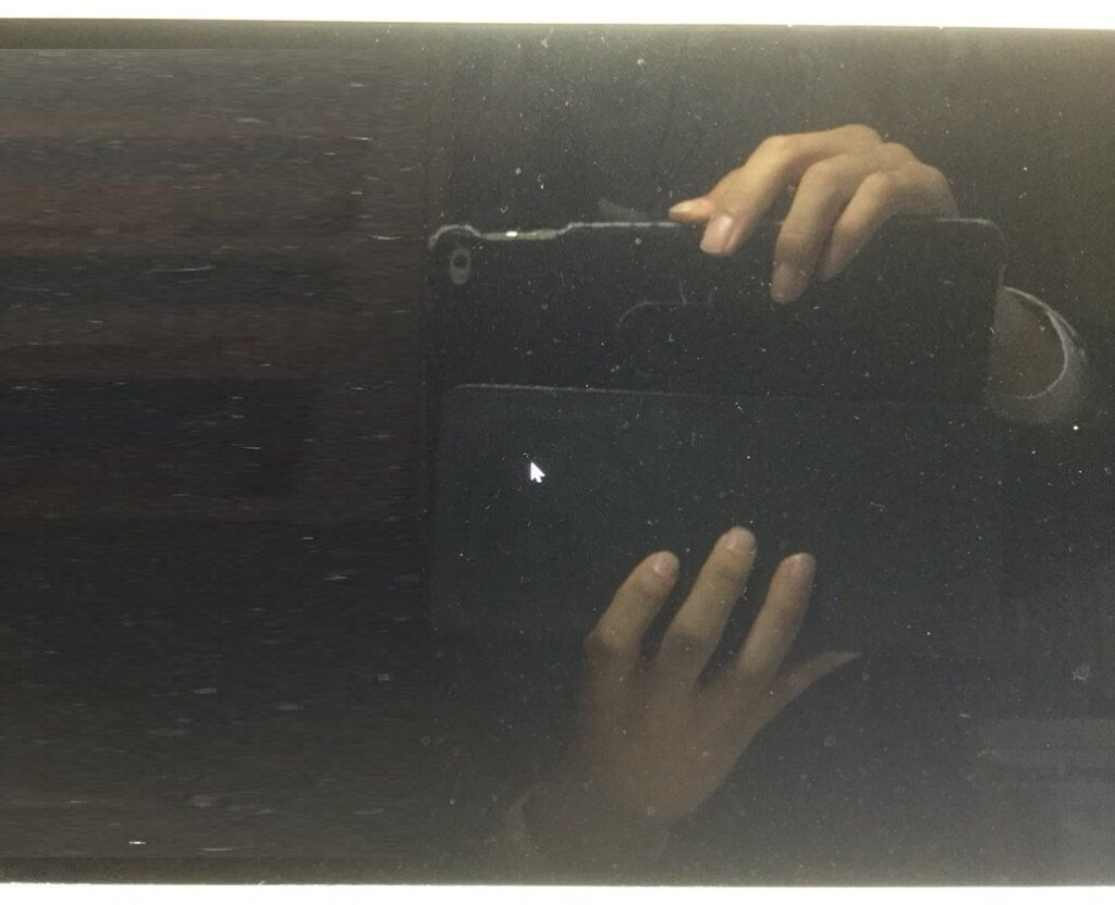 画面が暗いのはなぜ？故障を疑う前に試したい劇的改善策と3つの盲点