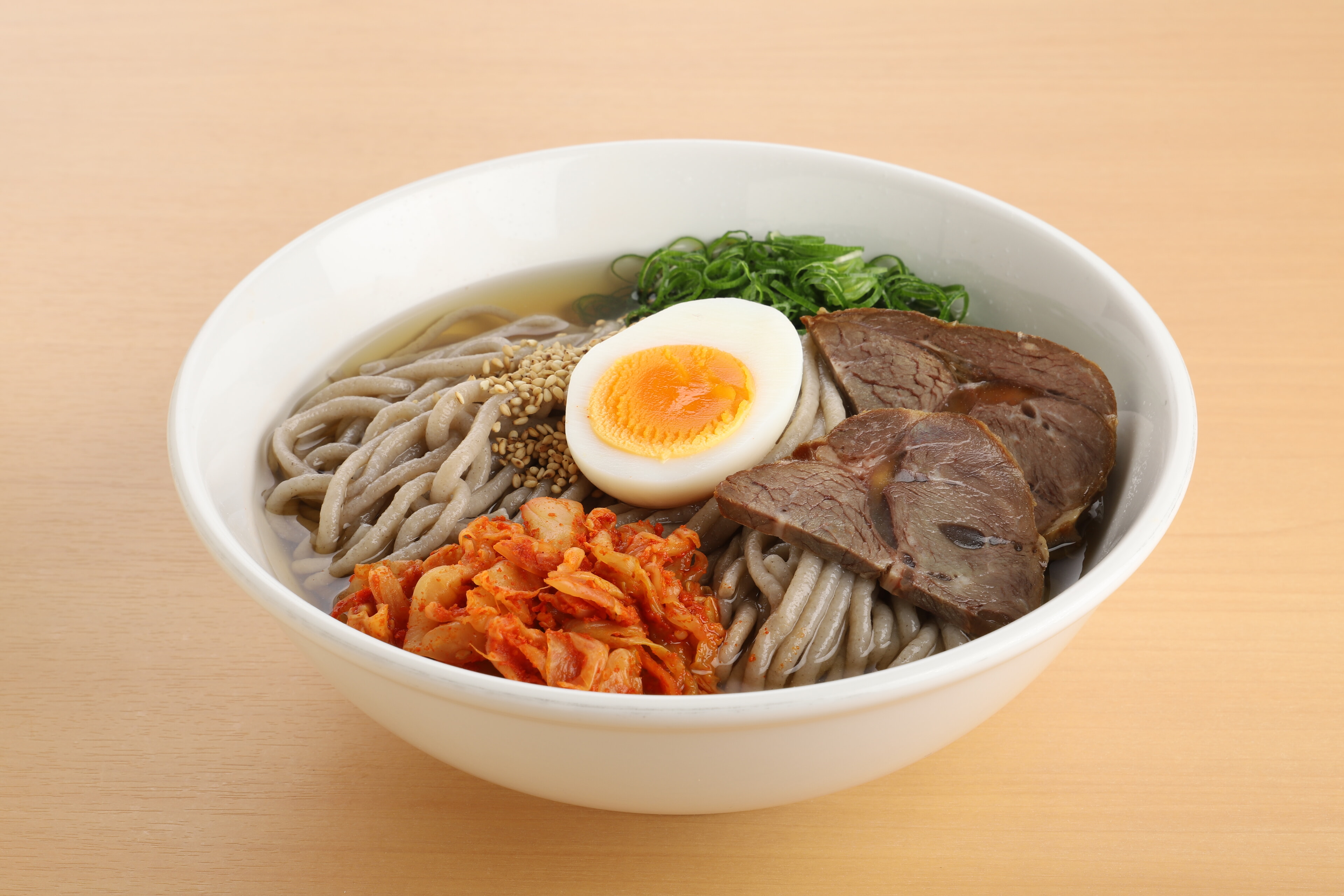 別府冷麺の名店「六盛」なぜ行列？極上出汁の秘密と混雑攻略【2026】