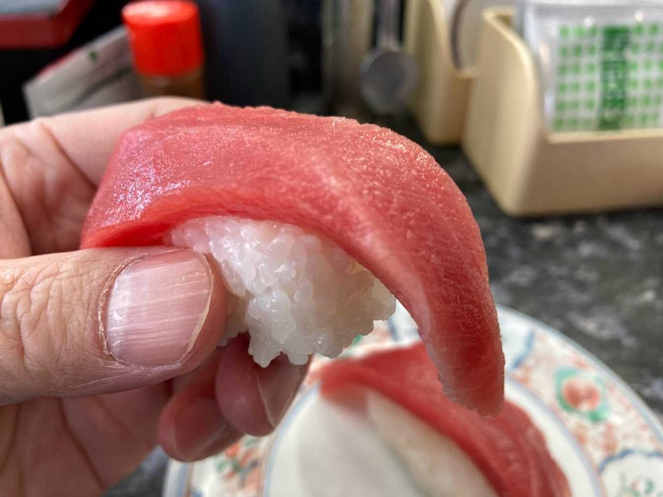 回転寿司くっちゃうぞの真相と元ネタ！炎上噂の背景と現在を徹底追跡