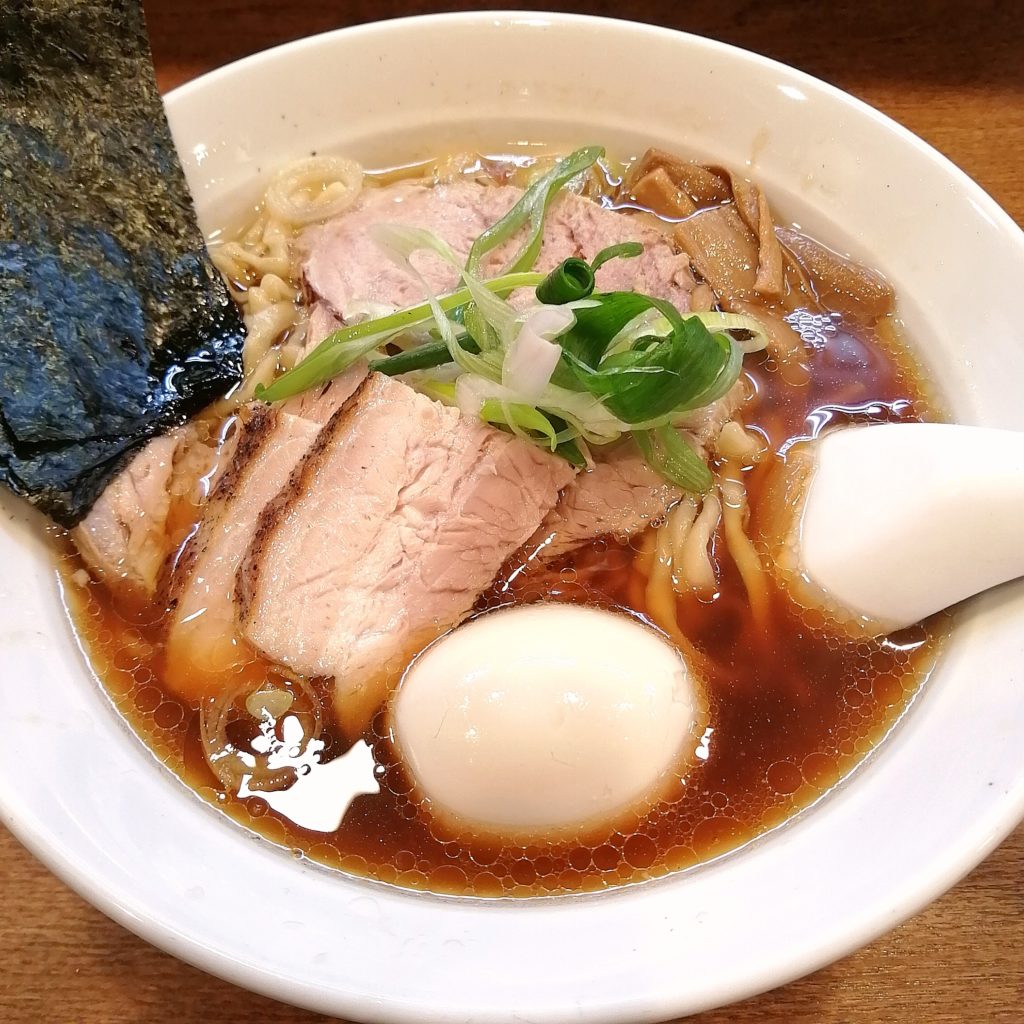 高円寺「らぁめん山と樹」行列の真相と手揉み麺の魅力徹底解剖