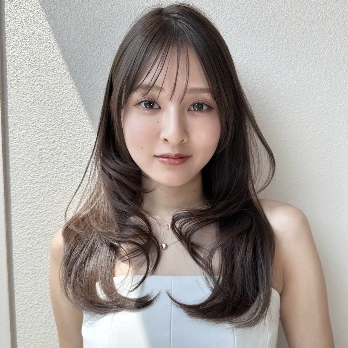束感前髪の失敗しない作り方！ベタつき・割れを防ぐ2026年最新テク