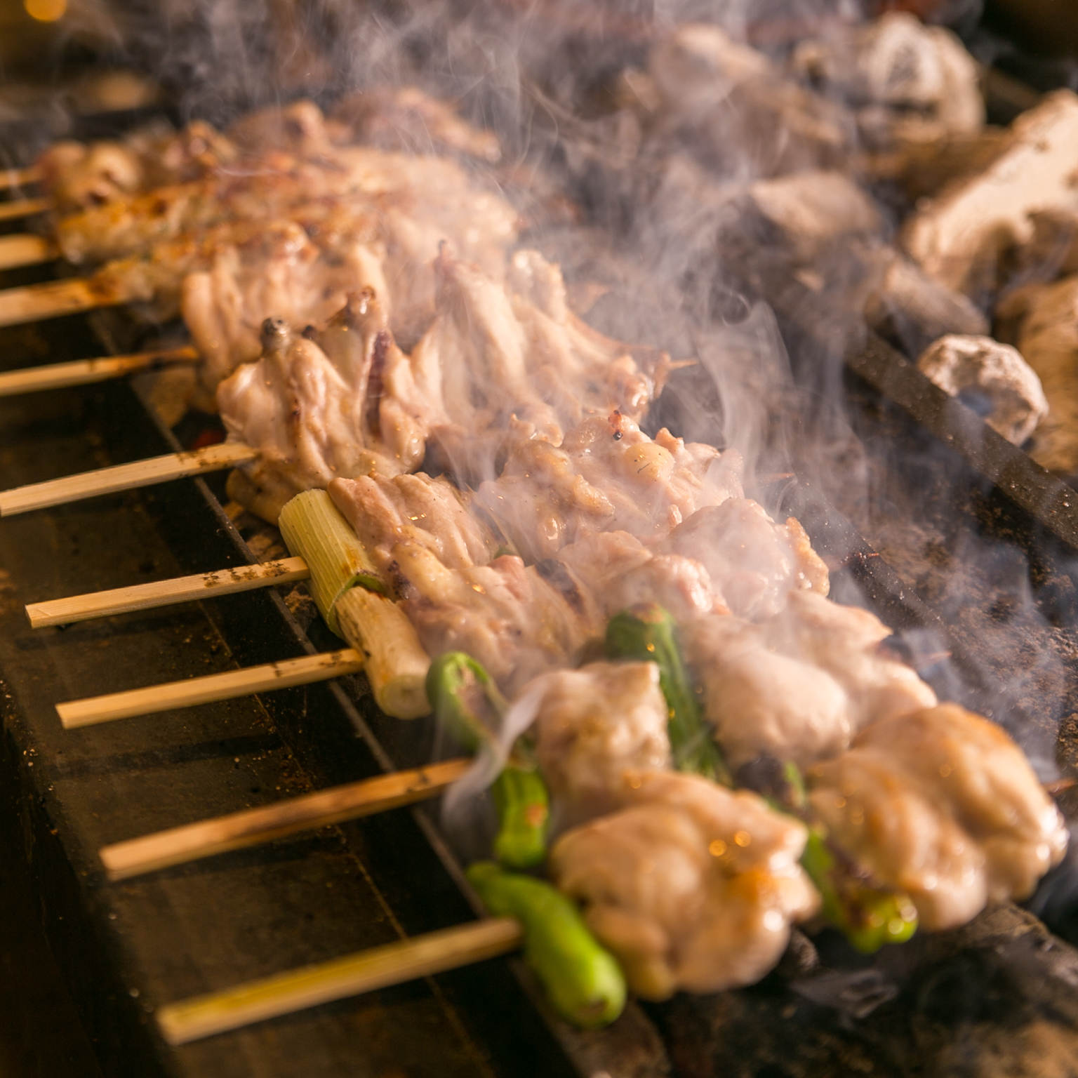 予約困難店「焼き鳥 ゆう」仕込みの裏側と限定コースを独占取材