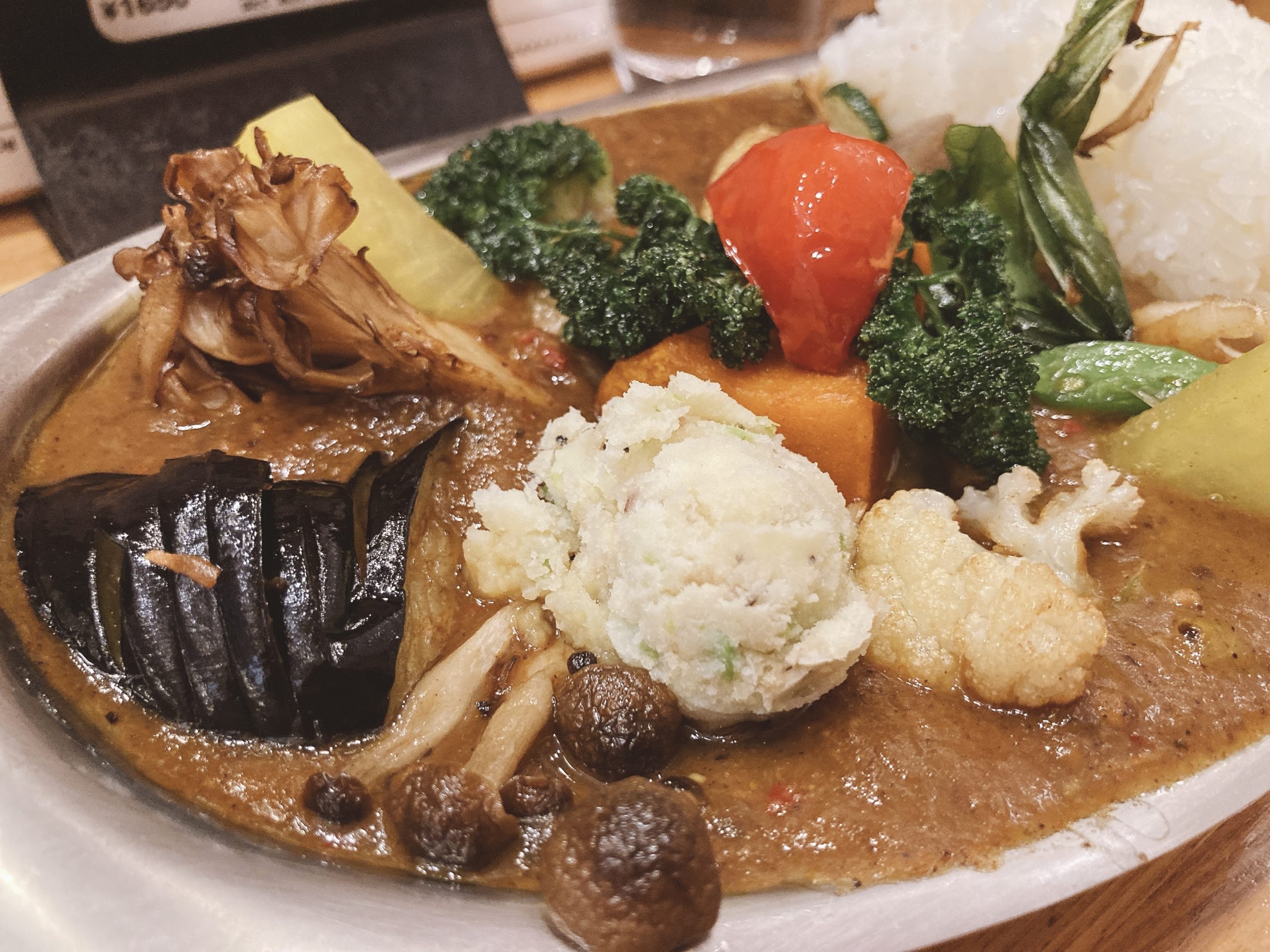 武蔵小金井プーさんを徹底解剖！野菜カレーの魅力と混雑攻略【2026】