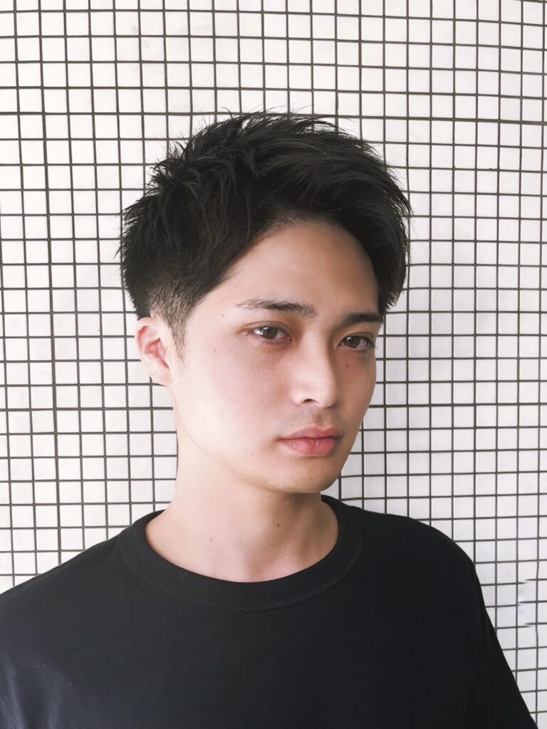 ワックス不要でキマるメンズ短髪の極意！朝の時短を叶えるカット術