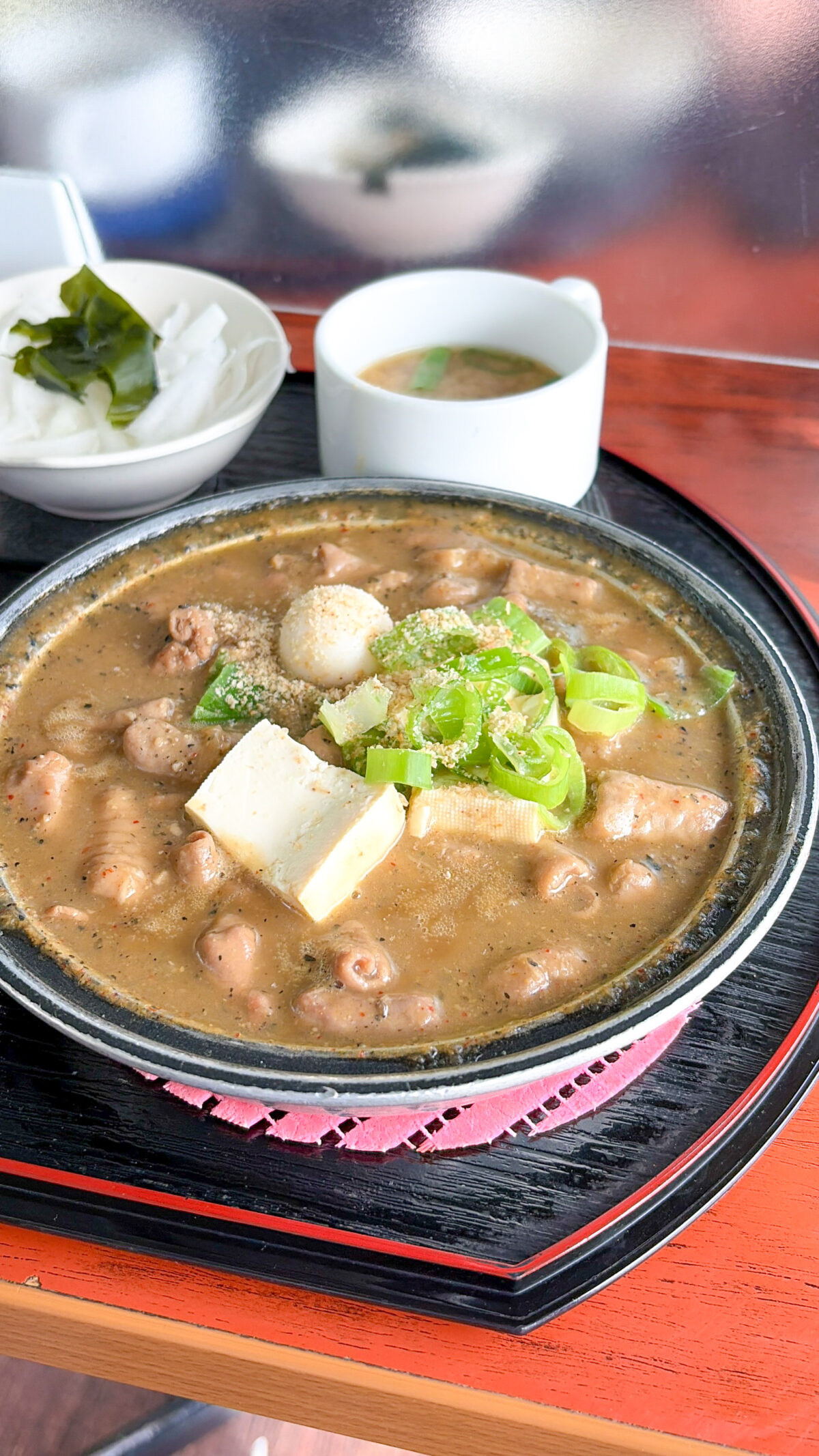 たま家食堂本店のもつ煮定食が人を惹きつける理由｜2026年最新情報