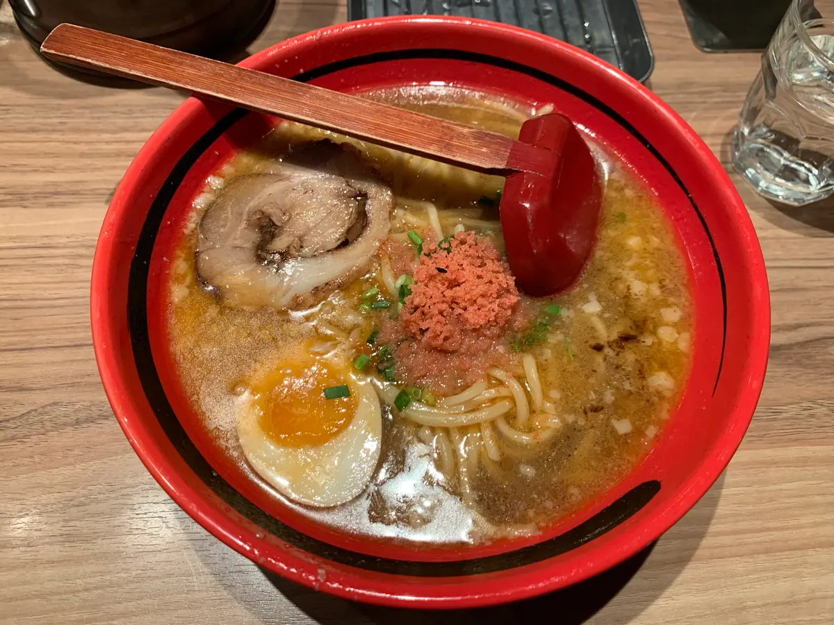 【2026最新】新千歳空港ラーメン道場全10店比較！混雑回避と限定麺