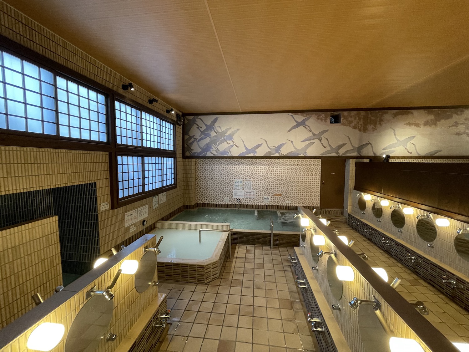 湘南の潮風と絶景富士を望む旅！茅ヶ崎で出会う名湯とサウナ