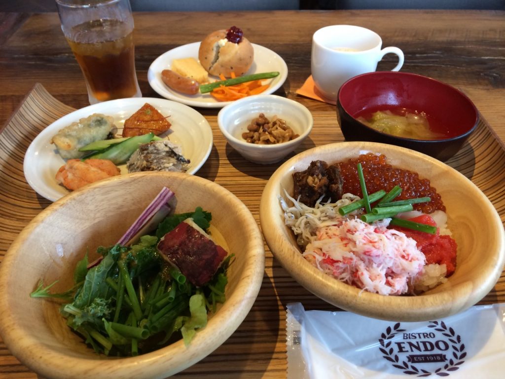 アパホテルの朝食がまずい噂は本当か？店舗格差と評判の真相を暴く