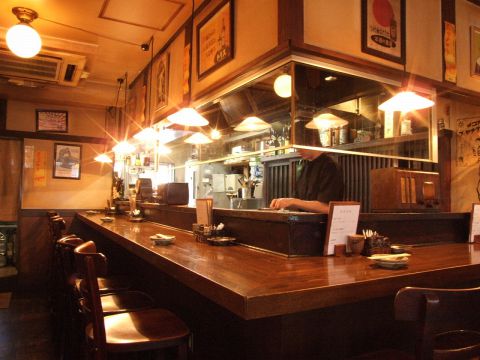 昭和レトロと令和モダンが交差する街・東白楽。なぜ「やきとり 工房 東 白楽 店」は、激変する飲食業界でこれほどまでに人を惹きつけるのか？
