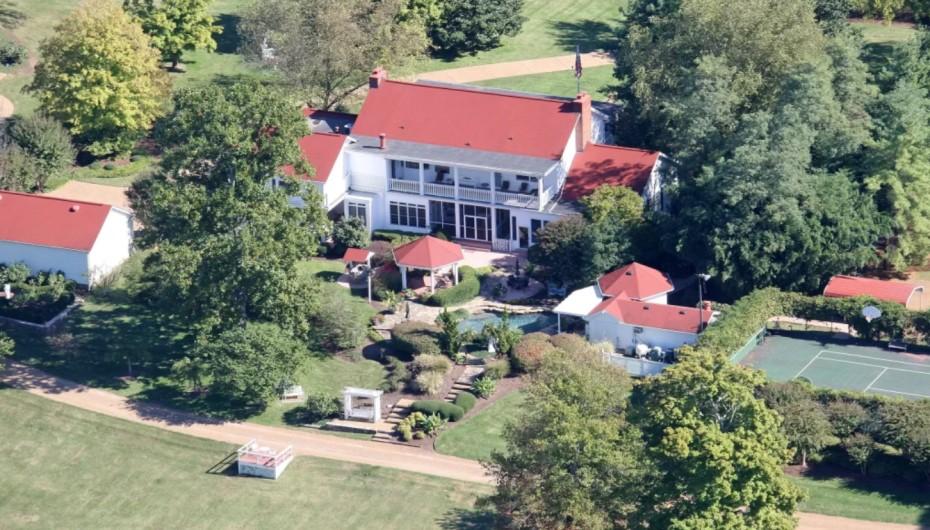 Willow Lake Plantation: Inside Dolly Parton’s Private Tennessee Estate