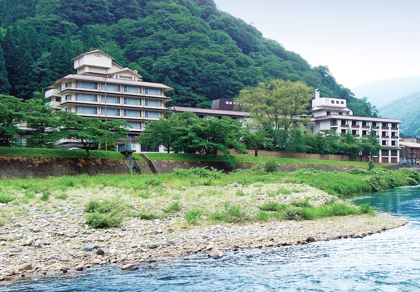瀬見温泉・観松館の口コミと評判の真相｜露天風呂付客室と美食の全貌