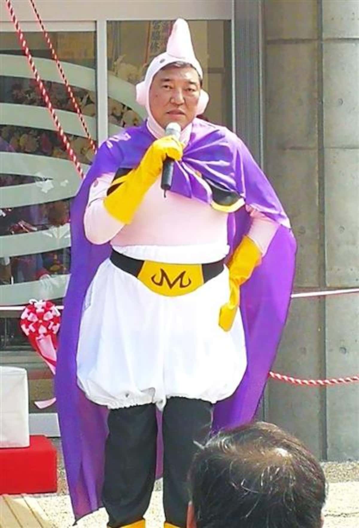 石破茂の魔人ブウコスプレ全貌！衝撃ショットの舞台裏と海外反応