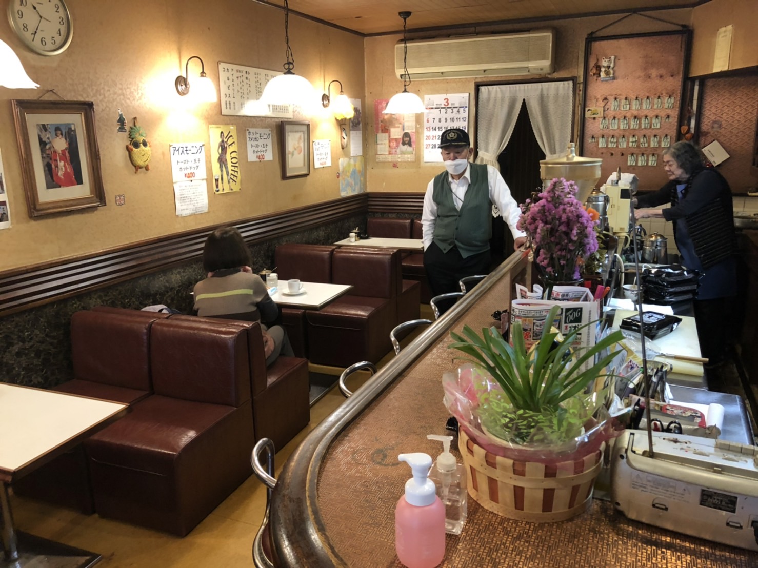 2026年、なぜ私たちは「近くの喫茶店」の扉を叩くのか？デジタル疲労と純喫茶バブルの意外な真相