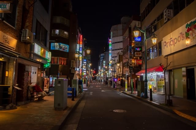 2026年の新宿二丁目、夜の街が挑む「ネオ・カルチャー革命」とグローバル多様性都市の未来