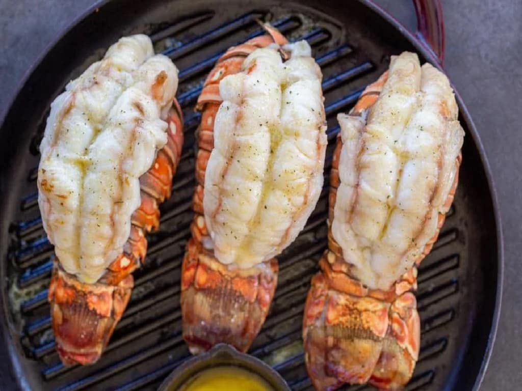 What Temp Should Lobster Tail Be